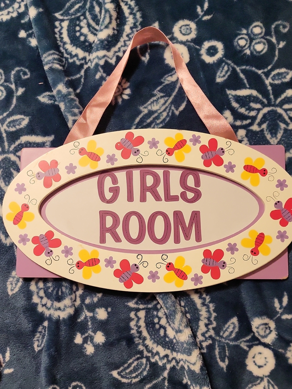 Melissa & Doug Pink & Purple Girls Room Oval Wall Sign